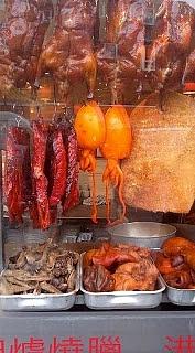 Londyn chińska dzielnica lunch z kaczkami, kalmarami i słoniną