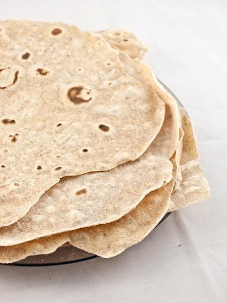Domowe placki tortilla z mąki pszennej
