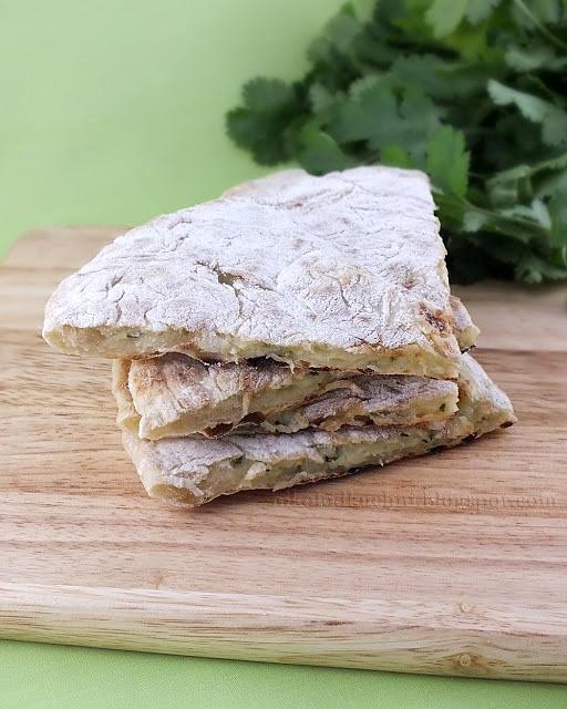 Khachapuri - gruzińskie placki serowe