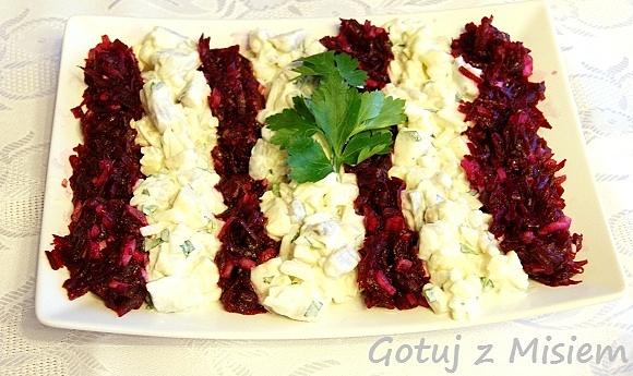 Sałatka ze śledzi z burakami i gruszką