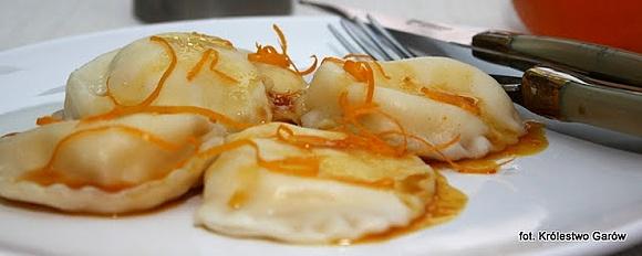 Pierogi z serem pomarańczowym