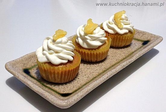 Tropikalne babeczki z lemon curd
