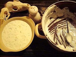 Tzatziki z jogurtu greckiego i czosnku