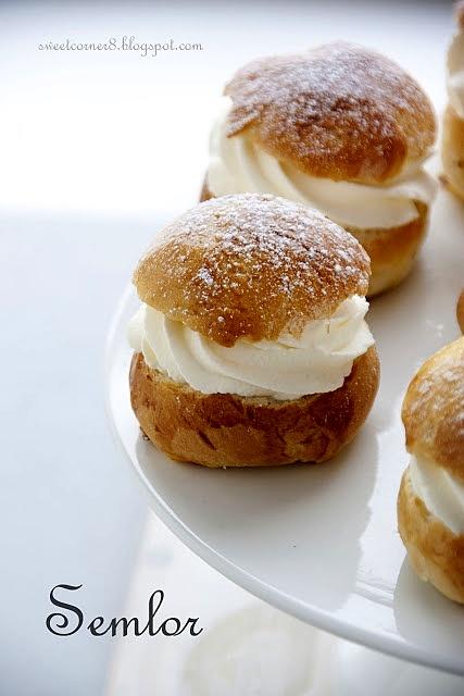 Semlor szwedzkie bułeczki z kremem i marcepanem