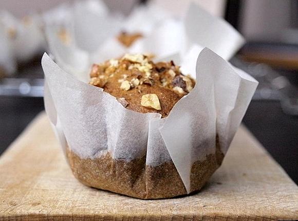 Banana chocolate chip muffins w domowych papilotkach