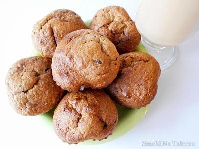 Muffiny bananowe z suszonymi figami i gorzką czekoladą