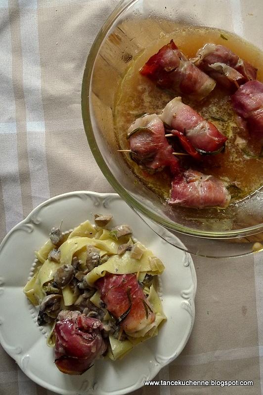 Polędwiczki w szynce parmeńskiej z grzybowym pappardelle