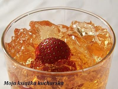 Galaretka z truskawkami