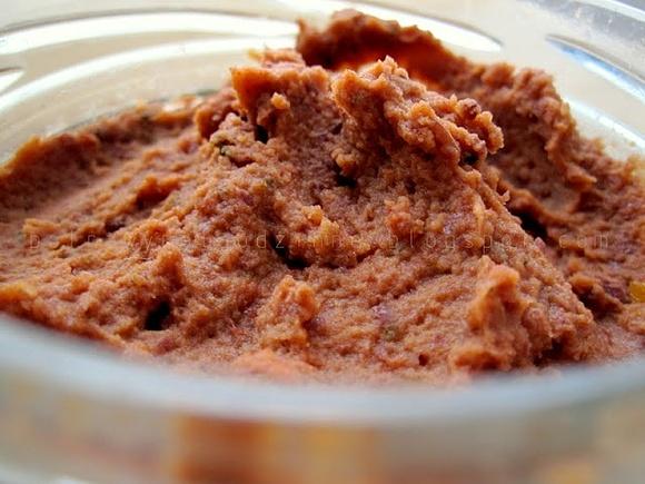 Pasta z fasolki adzuki - wegańska, strączkowa do pieczywa