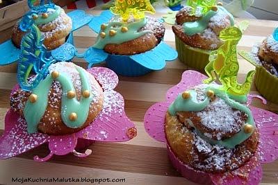 Bajeczne muffiny z białą czekoladą i wiórkami kokosowymi