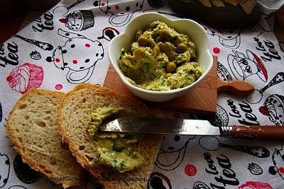 Pasta śniadaniowa z groszku zielonego