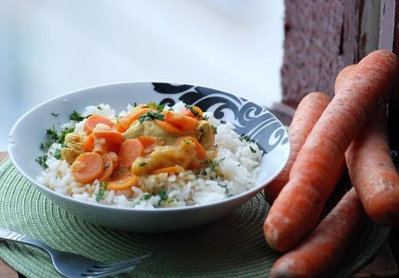 Potrawka curry z kurczakiem i marchewką