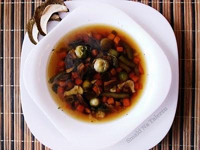 Grzybowa z jarzynami