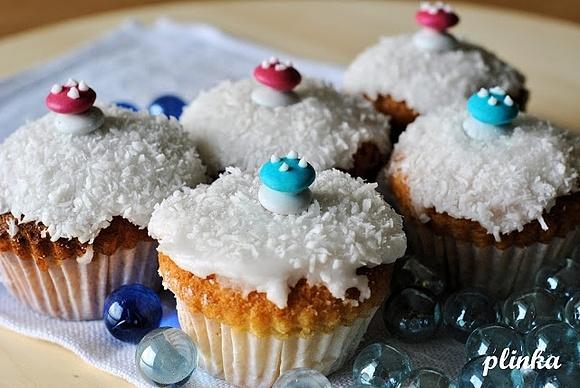 Kokosowe muffinki z wiórkami i jogurtem