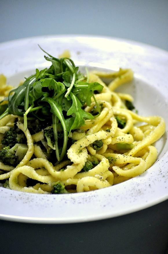 Makaron linguine z anchois