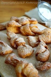 Chiacchiere włoskie faworki przepis na ciasto z winem