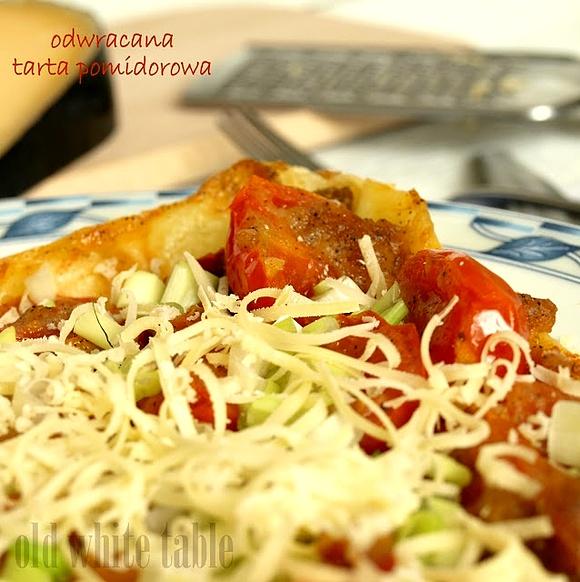 Odwracana tarta pomidorowa