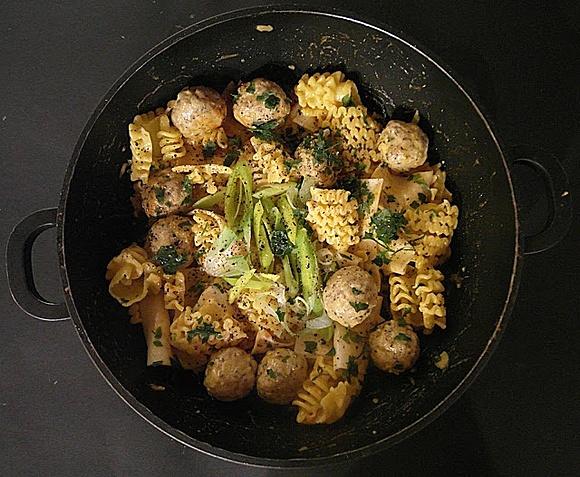 Curry z klopsikami mięsnymi
