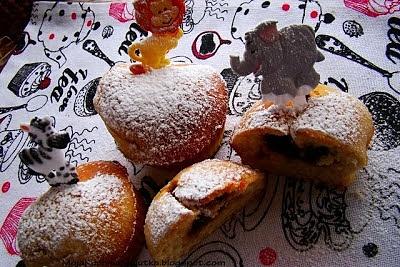 Maślane muffiny z marmoladką