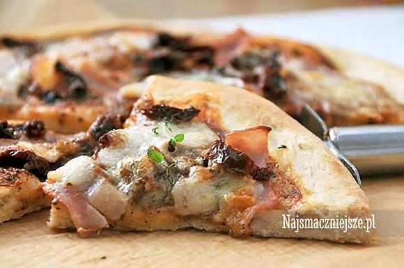 Pizza z suszonymi pomidorami