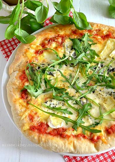 Światowy dzień pizzy pizza 4 sery