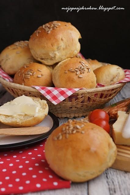 Bułki piwne ze słonecznikiem
