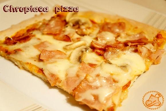 Chrupiąca pizza