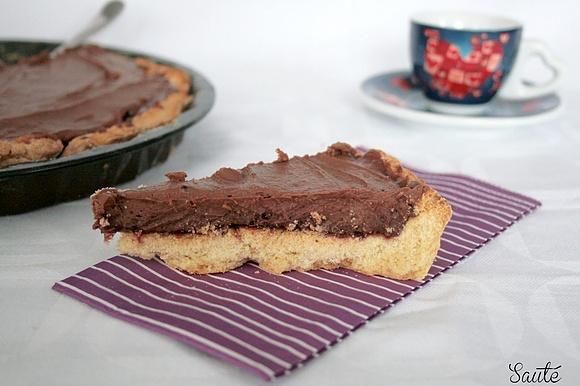 Tarta kakaowa z masą z mleka w proszku