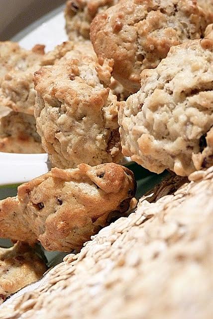 Ciasteczka owsiane z daktylami i kokosami