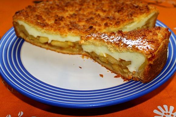 Urodzinowa szarlotka z budyniem