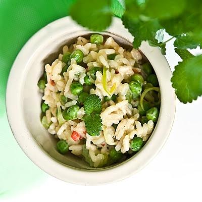 Zielone risotto z groszkiem i melisą