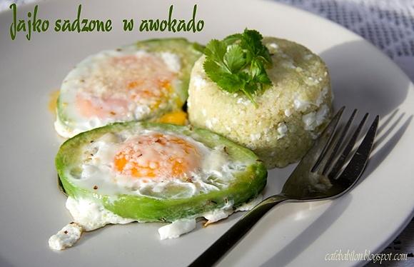 Jajko sadzone w awokado