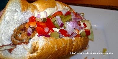 Hot dog na bagietce z kiełbaskami - szybki przepis
