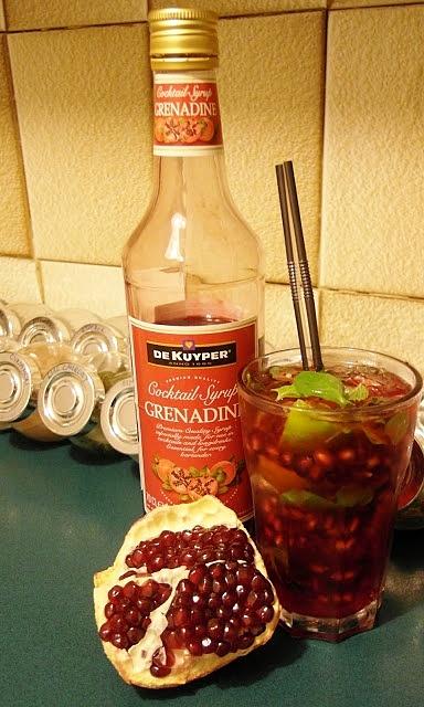 Drink Pomegranate Mojito