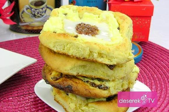 Drożdżówki porzeczkowo-serowe z domowym nadzieniem