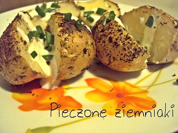 Ziemniaki pieczone w łupinach
