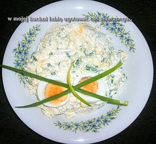 Jajkowo-twarogowa pasta z jogurtem i szczypiorkiem