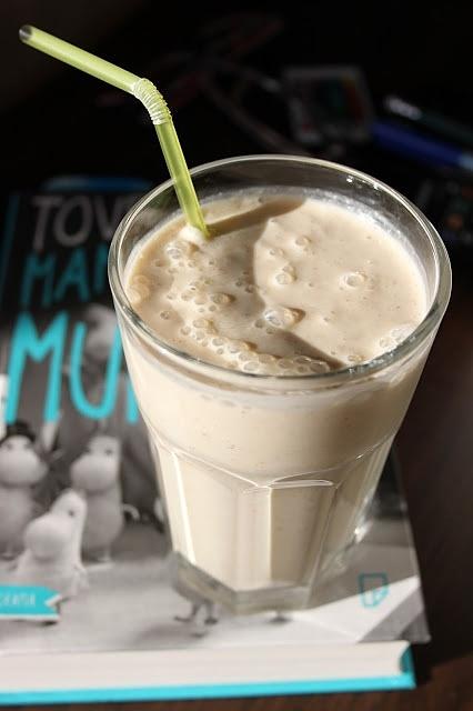 Bananowo-kefirowy shake