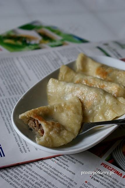 Pierogi z mięsem i kapustą