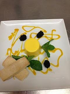 Mango panna cotta z kokosowym kruchym ciasteczkiem