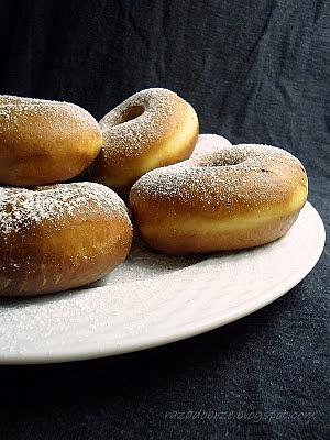Traumatyczne pączki - oponki dla cierpliwych