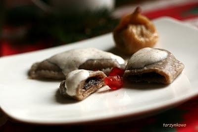 Śliwkowe pierogi zimą