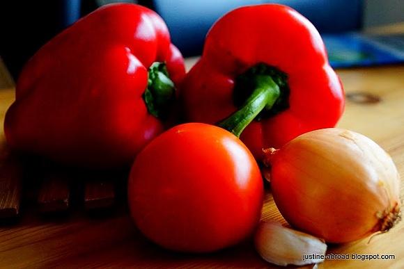 Węgry: Pörkölt gulasz węgierski paprykowy gęsty