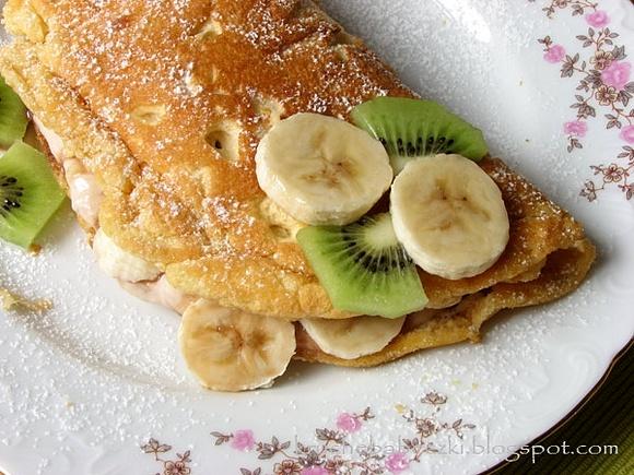 Omlet biszkoptowy z bananem i mascarpone