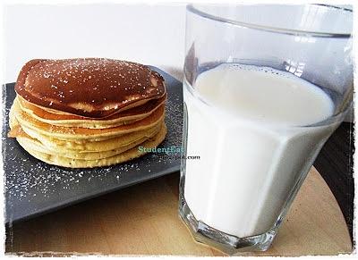 Amerykańskie naleśniki pancakes - przepis na śniadanie