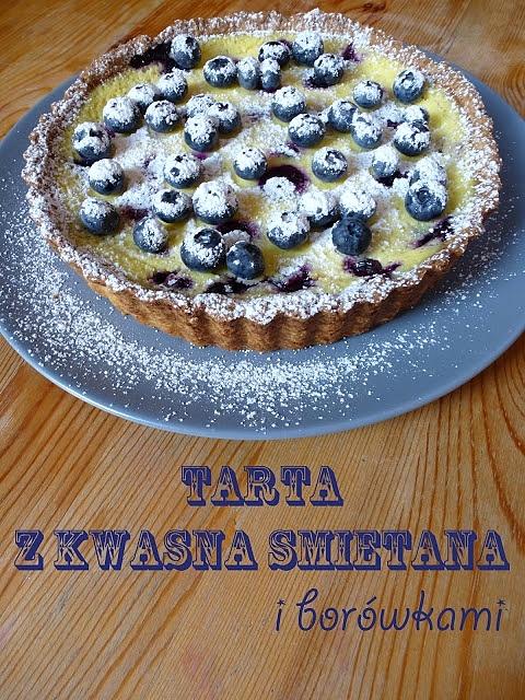 Tarta z kwaśną śmietaną i borówkami