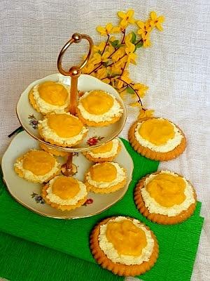 Babeczki z kremem kokosowym i mango curd