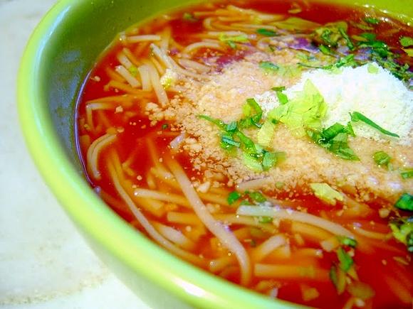 Zupa pomidorowa z serem Grana Padano ekspresowa