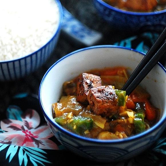 Tofu w sosie curry