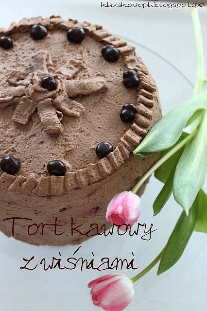 Tort urodzinowy kawowy z wiśniami